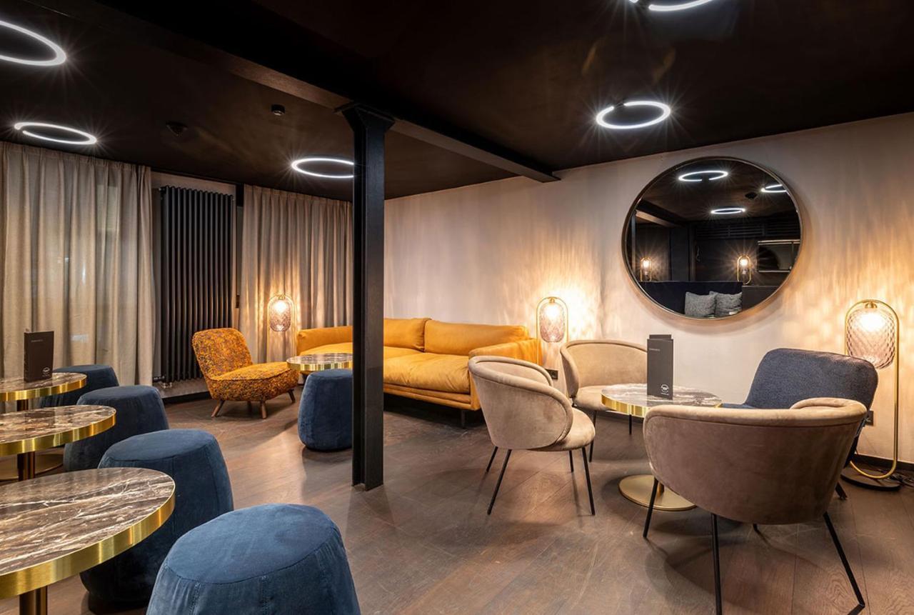 Hotel Weisses Ross Кульмбах Екстер'єр фото